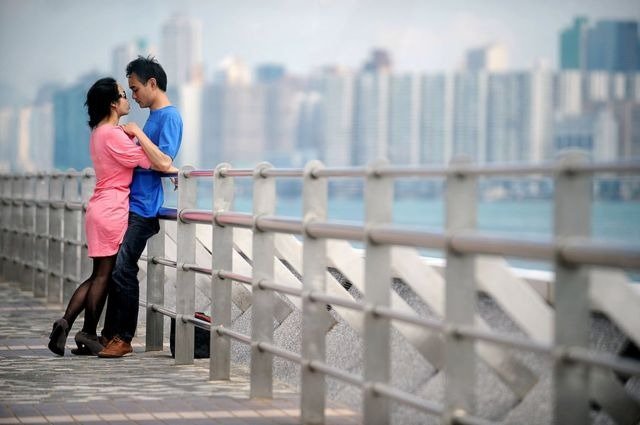 Her erkeğe üç kızın düştüğü bir şehirde nasıl yaşarsınız? ➤ haberion.com