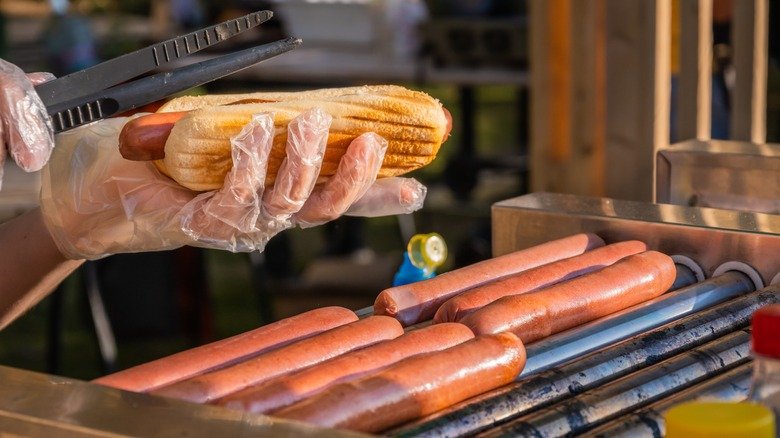 These are common mistakes that everyone makes when consuming hot dogs ➤ Главное.net