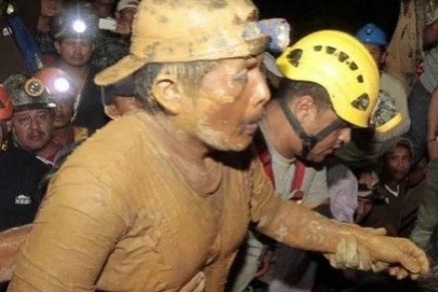 Yerin altında 17 yıl sonra bir madenci sağ olarak bulundu ➤ haberion.com