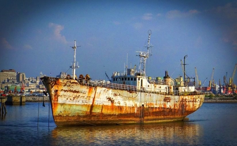 A ship that had disappeared 20 years ago appears. A fisherman turns pale when he sees what is inside ➤ haberion.com
