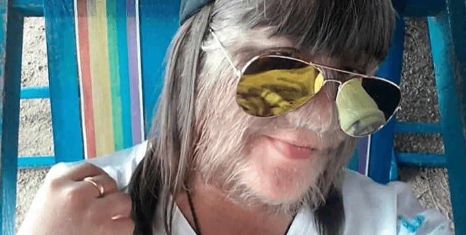 “Dünyanın En Tüylü Kızı” yeni görünümünü sergiledi. Saçlarını tamamen uzattı ve sevgi dolu bir ilişki yaşıyor ➤ haberion.com